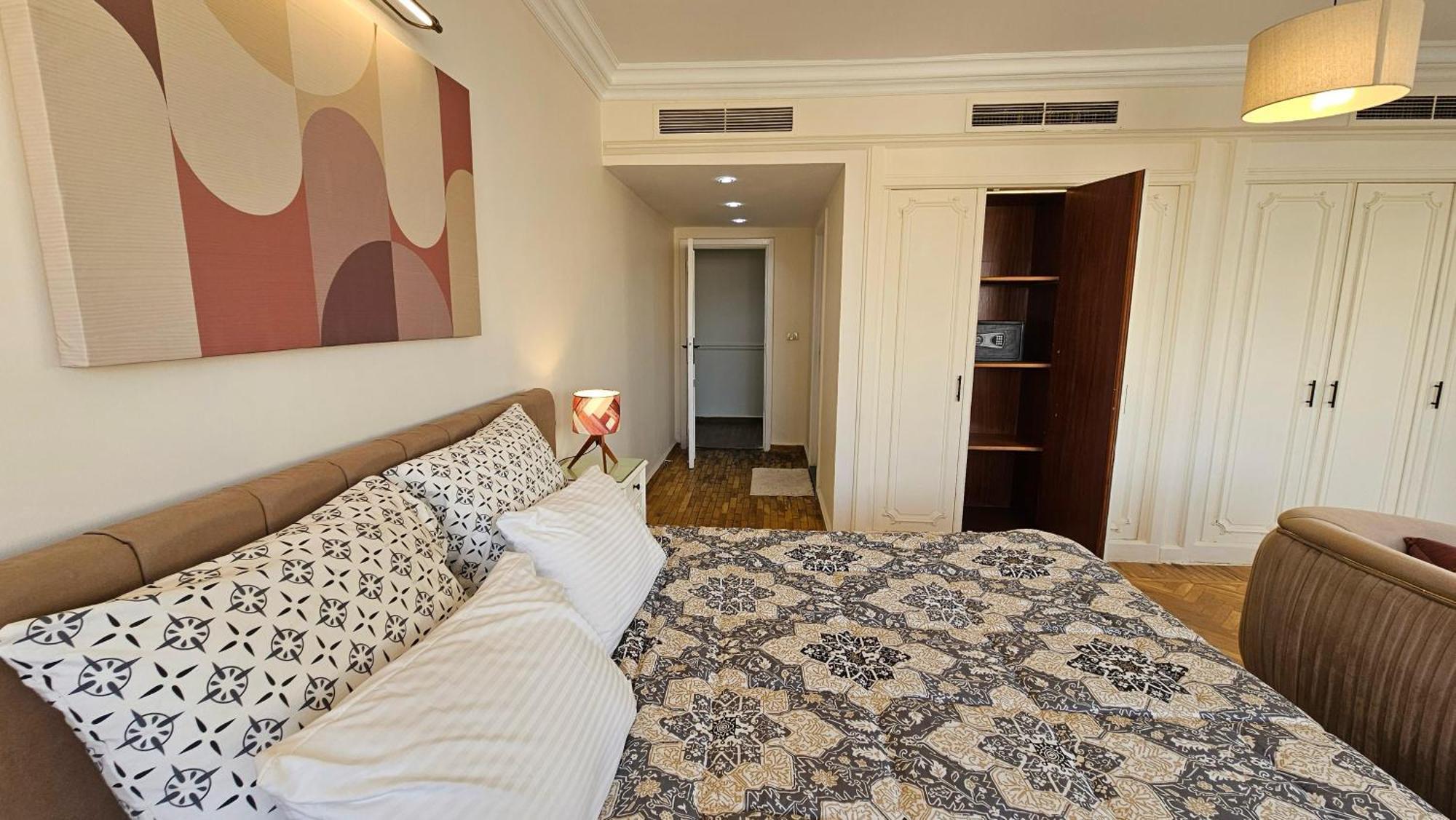 Jamila Luxury Homes - Maadi Nile View * Каїр
