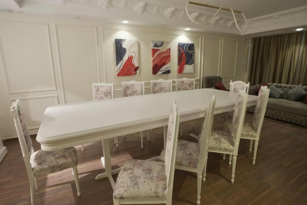 Jamila Luxury Homes - Maadi Nile View Апартаменти *